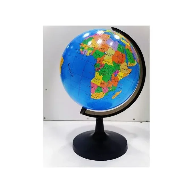 Carte de l'Atlas Globe terrestre du Monde en arabe - Vue 1